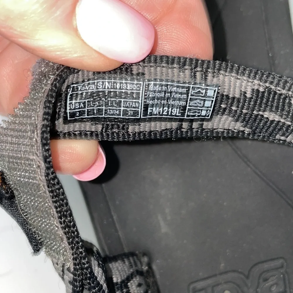 Teva Hurricane Big Kids Size 2 Lightweight Outdoor Sandals - Picture 5 of 6